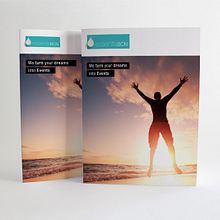 Essentia BCN - Catalogue. Br, ing, Identit, Design, Editorial Design, and Graphic Design project by The Onliners Studio - 07.15.2015