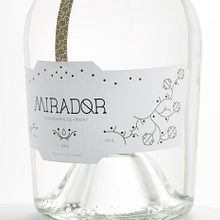 Mirador. Un progetto di Direzione artistica, Design, Illustrazione tradizionale e Packaging di el abrelatas - 15.07.2015