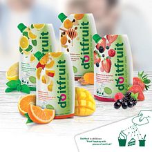 Proyecto global, editorial, web design, elementos promocionales. Web Development, Art Direction, Design, Information Design, Editorial Design, Graphic Design, Web Design, Marketing, and Packaging project by Mediactiu estudio diseño grafico Barcelona - 07.15.2015