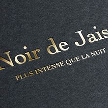 Noir de Jais - Lanzamiento de un nuevo perfume. Un projet de Direction artistique, Design  , et Scénographie de Ana Bustos Fernández - 20.07.2015