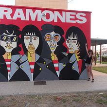 Mural RAMONES Murcia (Los Alcázares ). Un proyecto de Pintura de Pachucho Madrid - 25.07.2015