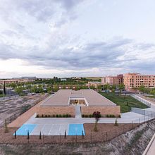 DOS MÓDULOS DE VIVIENDAS ADAPTADAS. SALAMANCA. Een project van Architectuur y Fotografie van Álvaro Viera - 29.06.2015