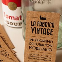 ::: La Fábrica Vintage ::: Logotipo, tarjeta, papelería, web. / Logotype, card, stationery, web.. Un projet de Br, ing et identité, Design graphique , et Webdesign de Sara pdf - 31.05.2013