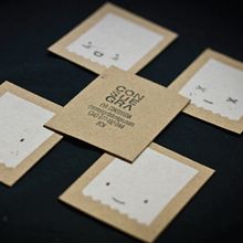 Portainception · Fotografías de fotografías de proyectos. Un proyecto de Animación, Br, ing e Identidad, Diseño, Diseño gráfico, Fotografía, Ilustración tradicional y Serigrafía de Eva Consuegra - 04.08.2015