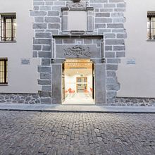 NUEVA RESIDENCIA CASA DE MISERICORDIA, ÁVILA.. Architecture, and Photograph project by Álvaro Viera - 07.09.2015