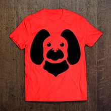 Dog shirt Design 1. Un proyecto de Diseño, Diseño de producto, Diseño gráfico e Ilustración tradicional de Lourdes casas muñoz - 01.09.2015