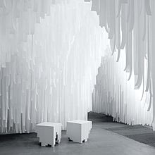  A CAVERN TO MEET. COS & Snarkitecture. Un proyecto de Escritura de Rosario Muñoz - 03.09.2015