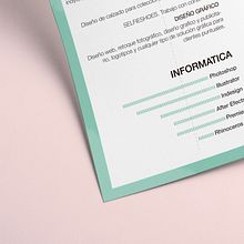 CV Design. Un proyecto de Bellas Artes, Dirección de arte, Diseño y Diseño gráfico de David Costa (Elche) - 18.09.2015