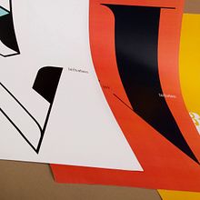 Isabella y Valentina. Design, Graphic Design, T, and pograph project by Héctor Rodríguez - 09.22.2015