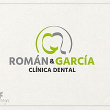 Imagen corporativa para Clínica Dental . Un progetto di Br, ing, Br, identit e Graphic design di Roberto Gualda - 01.08.2015