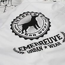 EMERREUVE CLOTHING. Br, ing, Identit, Design, and Graphic Design project by Yeray Vega Fernandez de Labastida - 09.29.2012