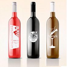 Diseño etiquetas tres vinos, Molino Chacón, Córdoba.. Un proyecto de Br e ing e Identidad de Elisa Isabel Delgado Cruz - 14.10.2015