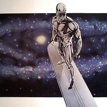 Mural "Estela Plateada" (Silver Surfer). Interior Architecture, Arts, Crafts, Fine Arts, Comic, Design, Interior Design, Character Design, Traditional illustration, and Painting project by A Tu Arte - 10.17.2015