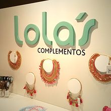 Producción stand. Graphic Design, and Events project by Ale Frances - 11.01.2015