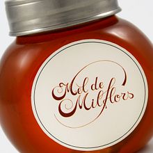 CALLIGRAPHIC LETTERINGS. Un projet de Calligraphie, Design , Design graphique , et Packaging de Alba Boyer Margalef - 29.11.2015