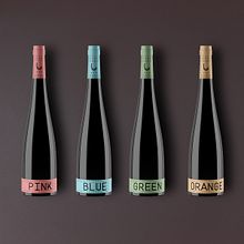 Vino para una velada romántica | diseño de botella y de etiqueta. 3D, Graphic Design, and Packaging project by Saúl Arribas Miguel - 11.29.2015