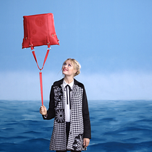 Desigual - Coats Collection AW15. Un progetto di Cinema, video e TV, Fotografia e Postproduzione fotografica di XELSON - 01.12.2015