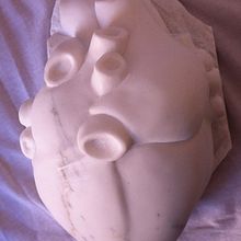 Corazón de Piedra. Un progetto di Scultura di Ana López - 05.08.2015