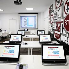 Mural Aula L. Design, and Graphic Design project by Paula Vidal Tamarit - 07.11.2013