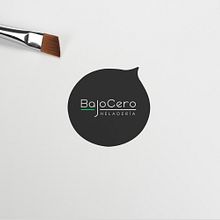 Heladería Bajo Cero. Graphic Design project by Marina Nieto - 12.18.2015