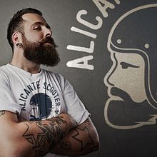 Alicante Scooter Krew. Br, ing, Identit, Art Direction, T, and pograph project by David Sánchez - 12.20.2015