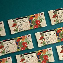 Welcome Veranito. Un progetto di Direzione artistica, Graphic design, Illustrazione tradizionale e Packaging di Andrea Ferrandis Salido - 06.01.2016