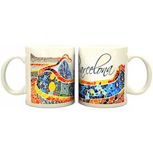 Taza Barcelona 1. Arts, Crafts, Design, Product Design, Traditional illustration, Fine Arts, Sketching, Ceramics, Creativit, Drawing, Artistic Drawing, Digital Drawing, and Digital Illustration project by Cristina Figueroa - 05.08.2015