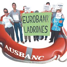 Diseño editorial  Ausbanc. Un proyecto de Dirección de arte, Diseño editorial y Diseño gráfico de Santiago de Blas Larramendi - 12.01.2016