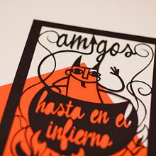 Amigos hasta en el infierno. Un proyecto de Artesanía, Collage e Ilustración tradicional de Ainara Tavárez - 16.01.2016