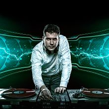 "DJ DAVIS DAVID" Ein Projekt aus dem Bereich Design, Fotografie und Musik von Rubén Vela García - 17.01.2016