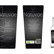 Naming vino con denominación de origen. Design, Graphic Design, and Marketing project by Samuel Ferrer - 01.27.2014
