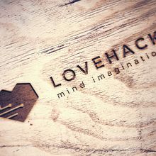 LOVEHACKS. Graphic Design project by Ana Mareca Miralles - 11.28.2014