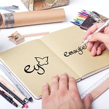Emayte. Un projet de Design graphique de Mayte Serna - 01.02.2016