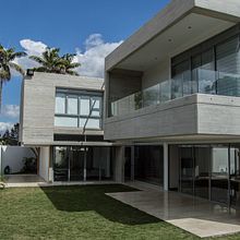 Concrete HOUSE. Caracas. 2015. Architecture, Interior Architecture, and Photograph project by RAFARVELO - 02.04.2016
