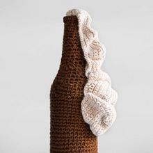 Cartel V Fes-t'hi. Een project van Craft,  Br, ing en identiteit,  Ontwerp, Grafisch ontwerp, Packaging y  Reclame van Patricia Moreno López - 08.02.2016