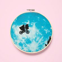 Bordado sobre Fotogramas. Een project van Craft, Film, Collage, Fotografie y Traditionele illustratie van Studio Variopinto - 17.01.2018