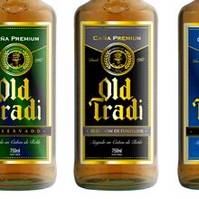 Packaging Caña OLD TRADI - A.J. Viercy, Paraguay. Br, ing, Identit, Design, Graphic Design, Traditional illustration, and Packaging project by Fernando Andrés Moya Martín - 03.22.2016