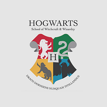 Hogwarts. Graphic Design project by Isaac Garabito - 09.26.2015