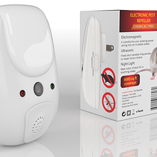 SANIA Pest Repeller. Un progetto di 3D, Product design e Postproduzione fotografica di Tano Lombardo - 02.04.2016