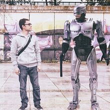 Quedada con nuestro amigo Robocop.. Photograph project by David Brat - 04.16.2016