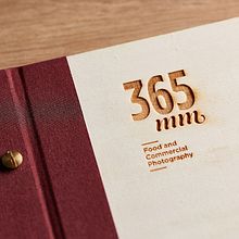 365mm Portfolio. Un proyecto de Dirección de arte, Diseño editorial y Diseño gráfico de aplauso studio - 12.04.2016