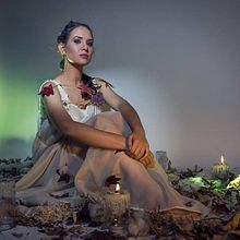 SESIÓN DE FOTOS - "Diosa Del Otoño" . Un proyecto de Dirección de arte de Macarena Cardozo - 02.05.2016