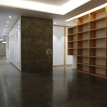Reforma de oficina para vivienda y estudio de grabación musical en Gijón. Un proyecto de Arquitectura, Arquitectura interior, Diseño de interiores, Diseño y creación de muebles					 de Jesús Sotelo Fernández - 05.01.2016