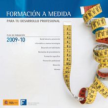 FORMACIÓN A TU MEDIDA. Editorial Design, Graphic Design, and Art Direction project by Eduardo Alonso - 02.09.2010