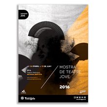 Mostra de Teatre Jove 2016. Un progetto di Graphic design, Fotografia e Direzione artistica di Júlio Aliau - 19.04.2016