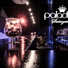 Paladium Swingers . Advertising, Photograph, Motion Graphics, Photograph, Post-production, VFX, and Video project by Jorge Luis Romero Marín - 05.16.2016