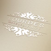 Lourdes makeup divinity. Un proyecto de Diseño gráfico de Esteban Sánchez - 21.05.2016