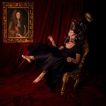 Dethroned queen // Creative photography. Photograph project by Enedeache - 05.26.2016