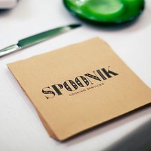 Spoonik. Nombre para un restaurante gastronómico. Br, ing & Identit project by ignasi fontvila - 05.27.2016