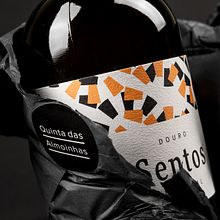 Sentos — Extra Virgin Olive Oil. Direção de arte, Br, ing e Identidade, Design gráfico, e Packaging projeto de David Matos - 13.06.2016